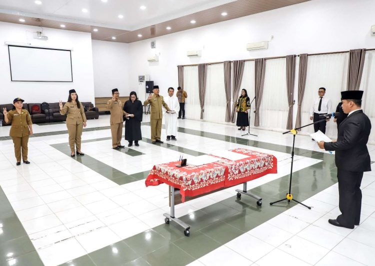 Pelantikan empat pejabat